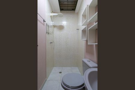 Casa à venda com 143m², 3 quartos e 2 vagasBanheiro