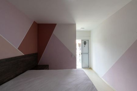 Casa à venda com 143m², 3 quartos e 2 vagasSuíte