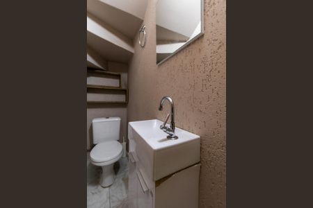 Casa à venda com 143m², 3 quartos e 2 vagasLavabo