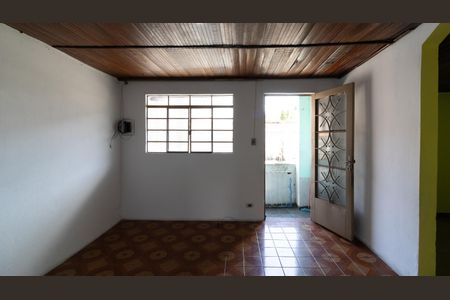 Casa à venda com 75m², 2 quartos e 1 vagaSala