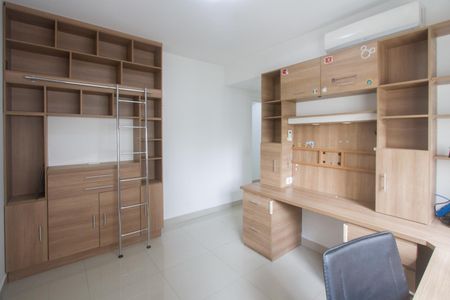Apartamento à venda com 258m², 4 quartos e 4 vagasSuíte 3