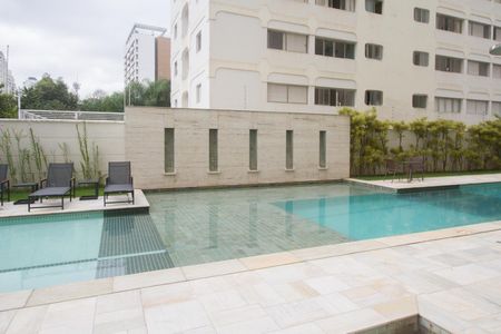 Apartamento à venda com 258m², 4 quartos e 4 vagasÁrea comum - Piscina