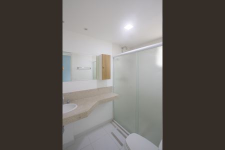 Apartamento à venda com 258m², 4 quartos e 4 vagasBanheiro da Suíte 2