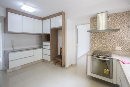 Apartamento à venda com 258m², 4 quartos e 4 vagasCozinha