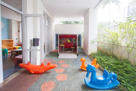 Apartamento à venda com 258m², 4 quartos e 4 vagasÁrea comum - Playground