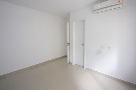 Apartamento à venda com 258m², 4 quartos e 4 vagasSuíte 2