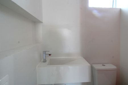 Casa à venda com 450m², 5 quartos e 2 vagasLavabo da Sala