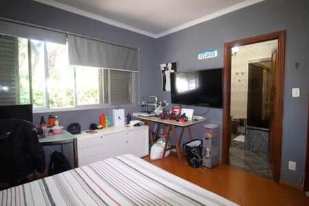 Casa à venda com 233m², 6 quartos e 6 vagas Casa à venda com 233m², 6 quartos e 6 vagasSuíte 1