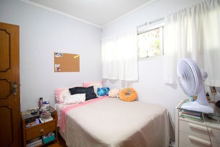 Casa à venda com 233m², 6 quartos e 6 vagas Casa à venda com 233m², 6 quartos e 6 vagasQuarto 5