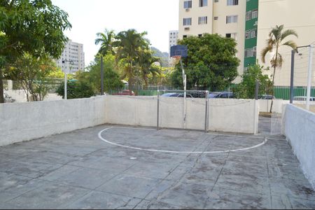 Apartamento à venda com 60m², 2 quartos e 1 vaga Apartamento à venda com 60m², 2 quartos e 1 vagaQuadra Poliesportiva