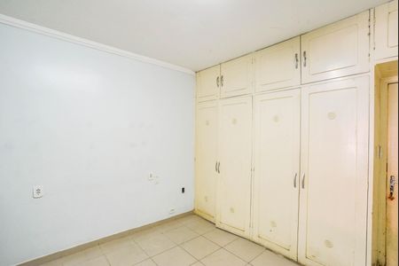 Casa à venda com 195m², 4 quartos e 2 vagas Casa à venda com 195m², 4 quartos e 2 vagasQuarto 1