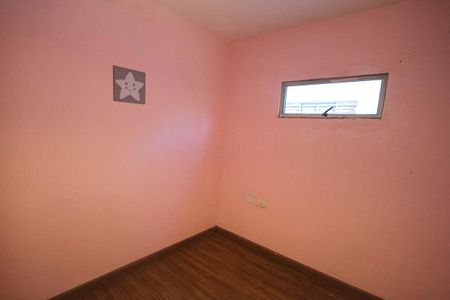 Casa à venda com 140m², 3 quartos e 2 vagas Casa à venda com 140m², 3 quartos e 2 vagasQuarto