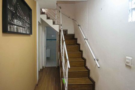 Casa à venda com 140m², 3 quartos e 2 vagas Casa à venda com 140m², 3 quartos e 2 vagasCorredor
