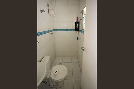 Casa à venda com 140m², 3 quartos e 2 vagas Casa à venda com 140m², 3 quartos e 2 vagasBanheiro da Suite