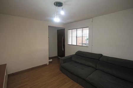 Casa à venda com 140m², 3 quartos e 2 vagas Casa à venda com 140m², 3 quartos e 2 vagasSala