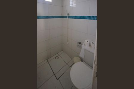 Casa à venda com 140m², 3 quartos e 2 vagas Casa à venda com 140m², 3 quartos e 2 vagasBanheiro Social