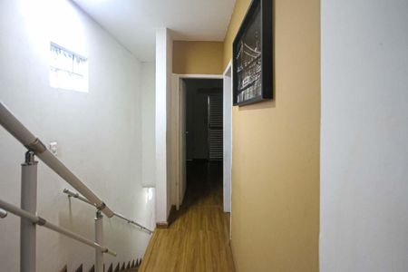 Casa à venda com 140m², 3 quartos e 2 vagas Casa à venda com 140m², 3 quartos e 2 vagasCorredor