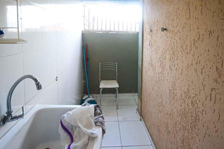 Casa à venda com 140m², 3 quartos e 2 vagas Casa à venda com 140m², 3 quartos e 2 vagasÁrea de Serviço