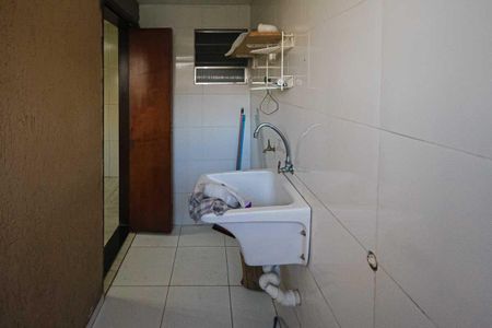 Casa à venda com 140m², 3 quartos e 2 vagas Casa à venda com 140m², 3 quartos e 2 vagasÁrea de Serviço