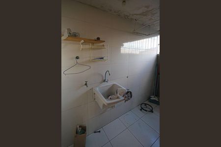 Casa à venda com 140m², 3 quartos e 2 vagas Casa à venda com 140m², 3 quartos e 2 vagasÁrea de Serviço