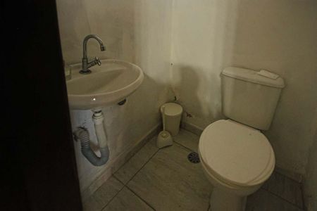 Casa à venda com 140m², 3 quartos e 2 vagas Casa à venda com 140m², 3 quartos e 2 vagasLavabo