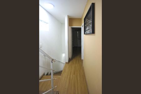 Casa à venda com 140m², 3 quartos e 2 vagas Casa à venda com 140m², 3 quartos e 2 vagasCorredor