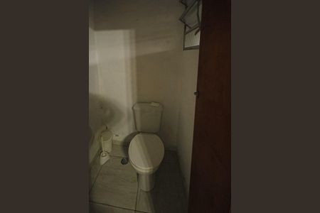 Casa à venda com 140m², 3 quartos e 2 vagas Casa à venda com 140m², 3 quartos e 2 vagasLavabo