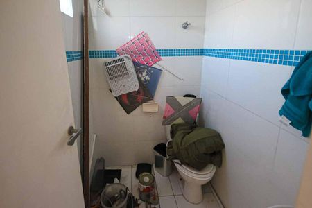 Casa à venda com 140m², 3 quartos e 2 vagas Casa à venda com 140m², 3 quartos e 2 vagasLavabo do espaço goumert