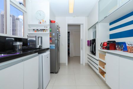 Apartamento à venda com 204m², 2 quartos e 4 vagasFoto 12