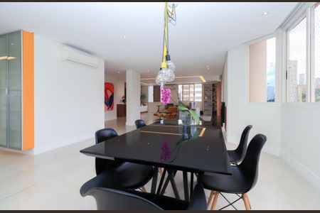 Apartamento à venda com 204m², 2 quartos e 4 vagasFoto 08