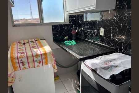 Casa de condomínio à venda com 48m², 2 quartos e 1 vaga Casa de condomínio à venda com 48m², 2 quartos e 1 vagaCozinha e lavanderia