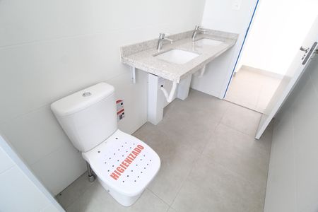 Apartamento para alugar com 106m², 3 quartos e 2 vagasBanheiro do Quarto 3