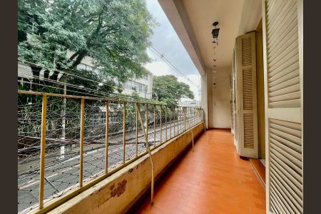 Apartamento à venda com 117m², 2 quartos e sem vaga Apartamento à venda com 117m², 2 quartos e sem vagaÁrea de Serviço