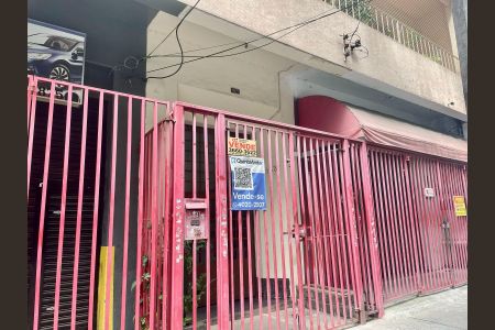 Apartamento à venda com 117m², 2 quartos e sem vaga Apartamento à venda com 117m², 2 quartos e sem vagaPlaca