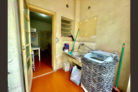 Apartamento à venda com 117m², 2 quartos e sem vaga Apartamento à venda com 117m², 2 quartos e sem vagaÁrea de Serviço