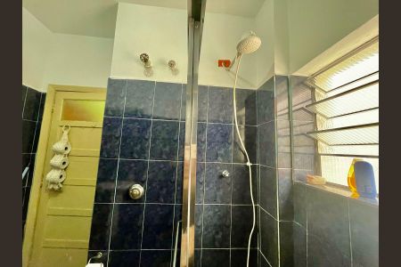 Apartamento à venda com 117m², 2 quartos e sem vaga Apartamento à venda com 117m², 2 quartos e sem vagaBanheiro