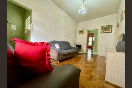 Apartamento à venda com 117m², 2 quartos e sem vaga Apartamento à venda com 117m², 2 quartos e sem vagaSala