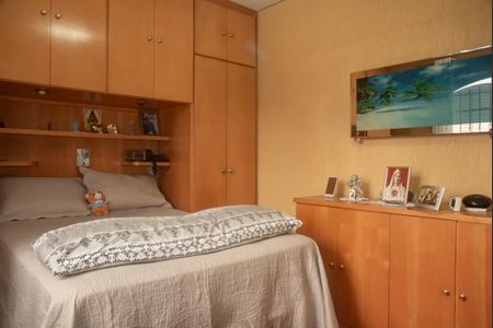 Casa à venda com 119m², 3 quartos e 2 vagasSuíte