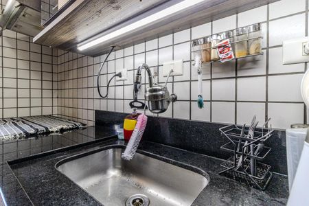 Apartamento à venda com 98m², 2 quartos e sem vaga Apartamento à venda com 98m², 2 quartos e sem vagaCozinha