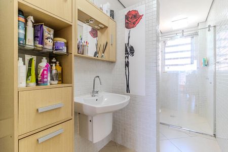 Apartamento à venda com 98m², 2 quartos e sem vaga Apartamento à venda com 98m², 2 quartos e sem vagaBanheiro