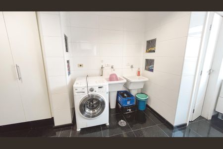 Apartamento à venda com 187m², 4 quartos e 3 vagas Apartamento à venda com 187m², 4 quartos e 3 vagasÁrea de Serviço