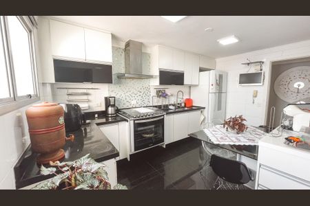 Apartamento à venda com 187m², 4 quartos e 3 vagas Apartamento à venda com 187m², 4 quartos e 3 vagasCozinha