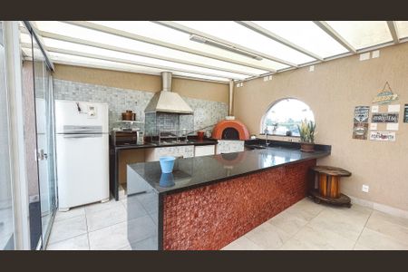 Apartamento à venda com 187m², 4 quartos e 3 vagas Apartamento à venda com 187m², 4 quartos e 3 vagasCobertura