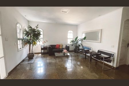 Apartamento à venda com 187m², 4 quartos e 3 vagas Apartamento à venda com 187m², 4 quartos e 3 vagasHall de entrada