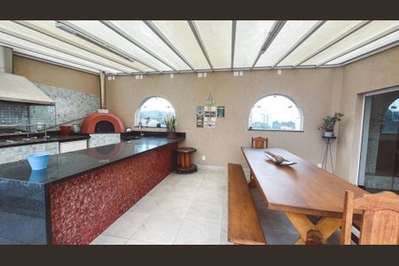 Apartamento à venda com 187m², 4 quartos e 3 vagas Apartamento à venda com 187m², 4 quartos e 3 vagasCobertura