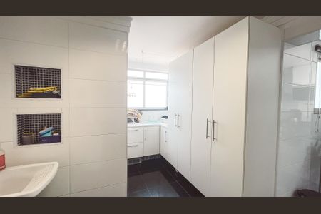 Apartamento à venda com 187m², 4 quartos e 3 vagas Apartamento à venda com 187m², 4 quartos e 3 vagasÁrea de Serviço