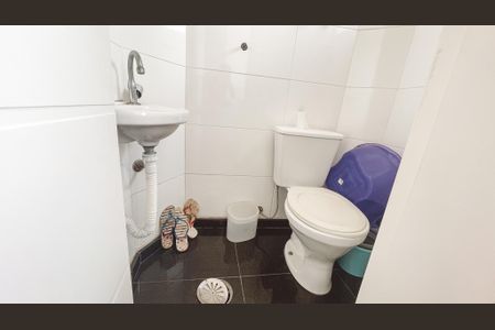 Apartamento à venda com 187m², 4 quartos e 3 vagas Apartamento à venda com 187m², 4 quartos e 3 vagasBanheiro de serviço