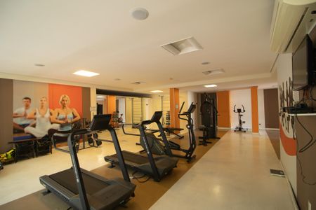 Apartamento à venda com 63m², 2 quartos e 1 vaga Apartamento à venda com 63m², 2 quartos e 1 vagaÁrea comum - Academia