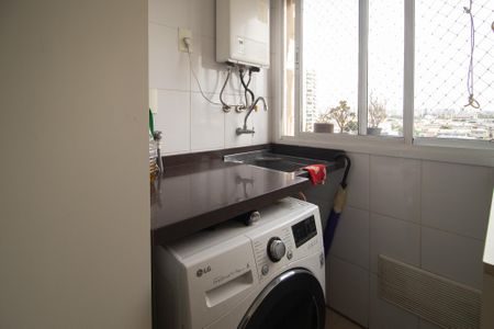 Apartamento à venda com 63m², 2 quartos e 1 vaga Apartamento à venda com 63m², 2 quartos e 1 vagaCozinha e Área de Serviço