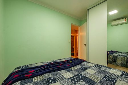 Casa à venda com 284m², 4 quartos e 4 vagas Casa à venda com 284m², 4 quartos e 4 vagasCasa 1 - Quarto 2